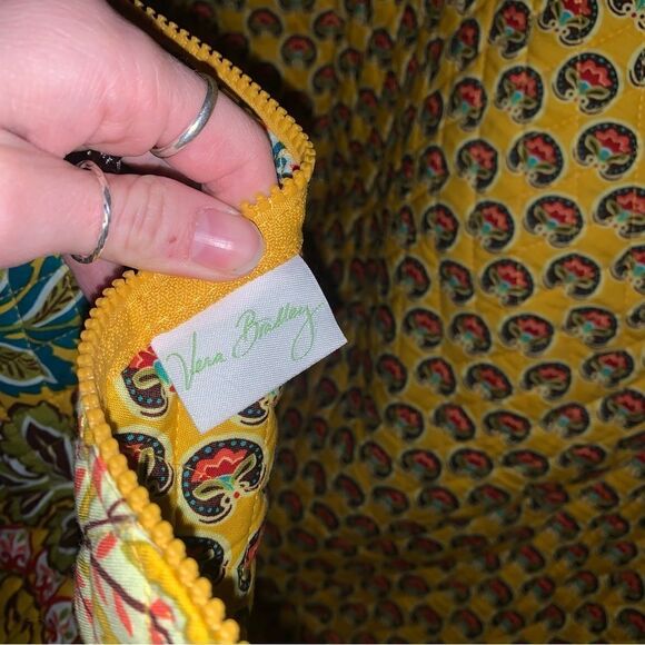 Vera Bradley Large Travel Bag - Picture 7 of 7